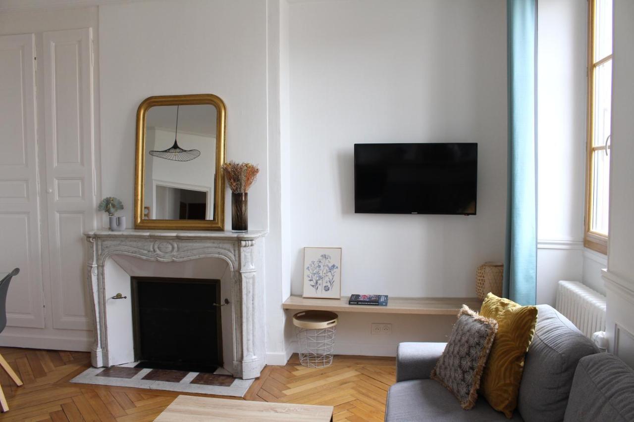 Charmant appartement plein centre ville Auxerre Extérieur photo